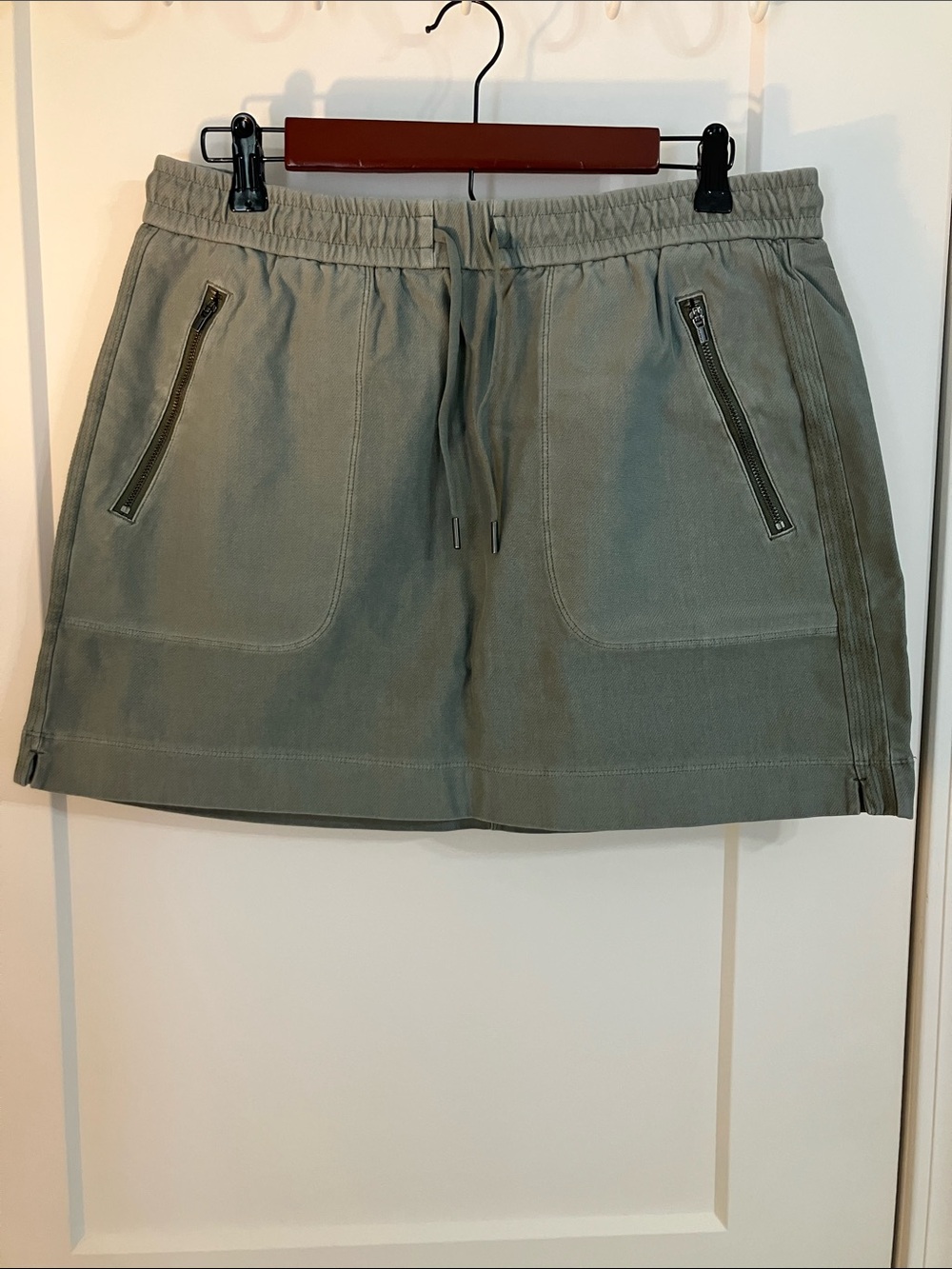 Casual Olive Drawstring Skirt with Zipper Pockets